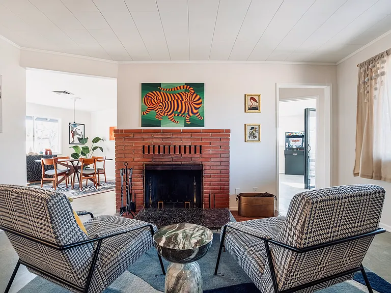 fire place