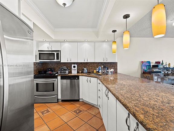 4th image of 5701 Collins Ave APT 307