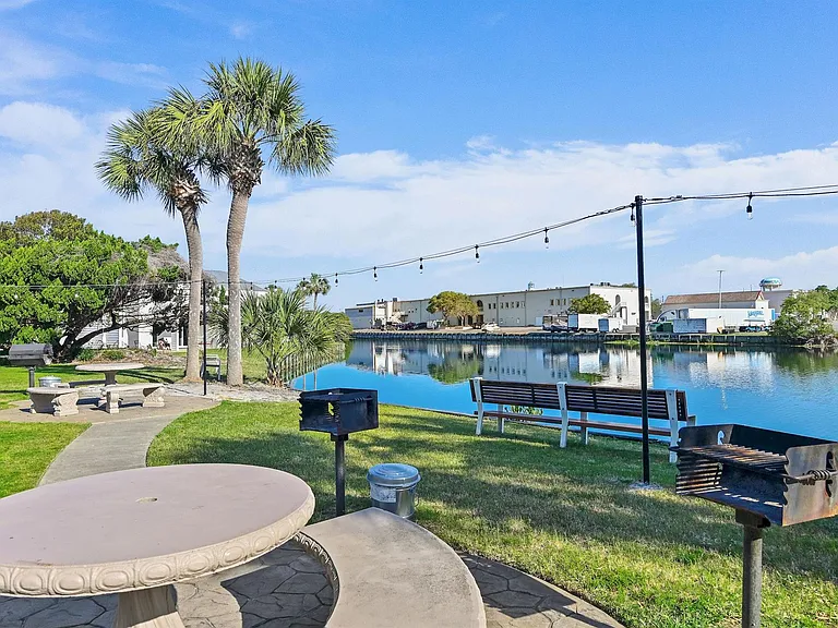 900 Gulf Shore Dr #4-2 — Photo 32