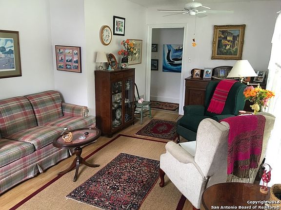 3rd image of 1022 Alexander Hamilton Dr
