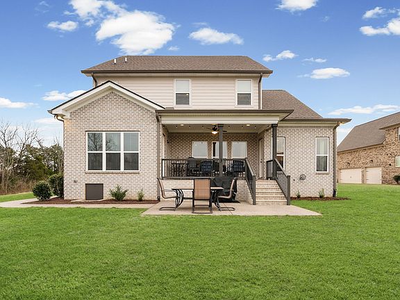 5th image of 455 Huntington Dr