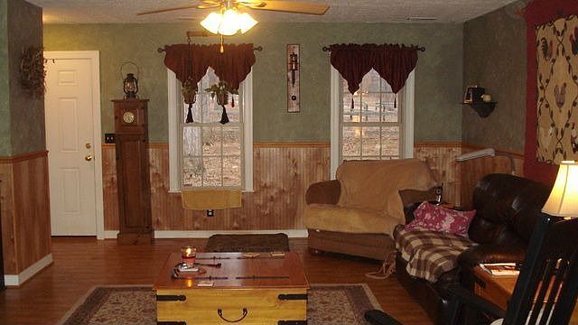 2nd image of 1805 Giles Bridge Rd