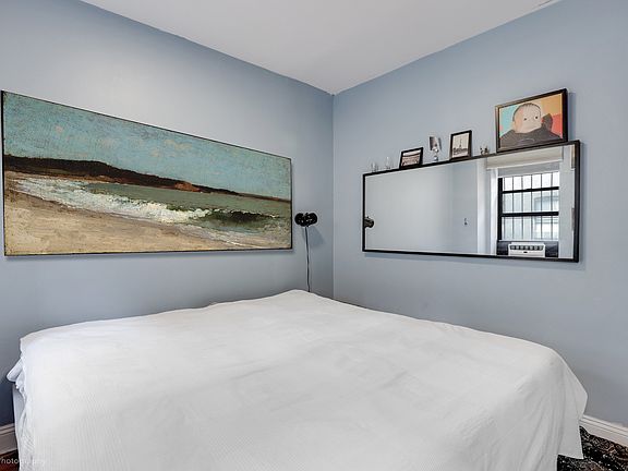 4th image of 414 E 10th St #4C