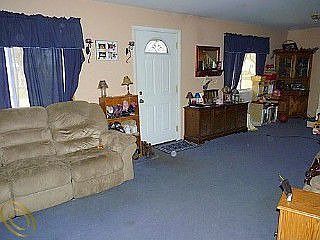 3rd image of 6009 Roosevelt St