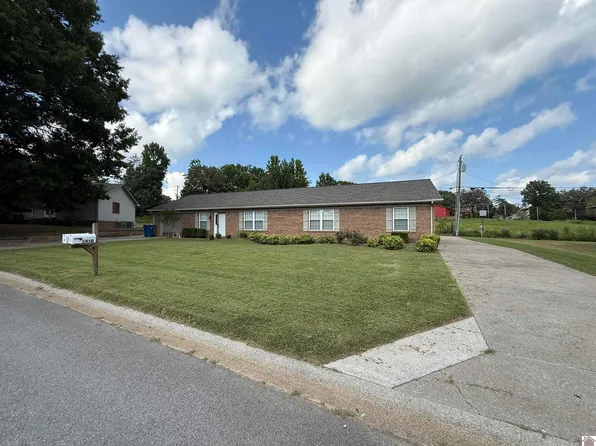 1410 Michelle Dr, Murray, KY 42071