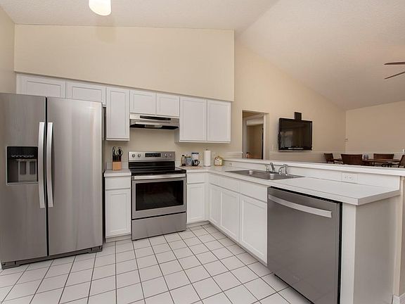 5th image of 9906 Cristina Dr
