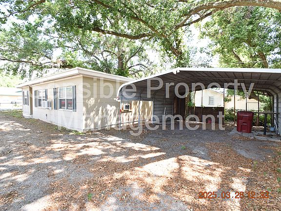 5th image of 305 E Tomlin St