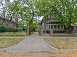 6746 S Bennett Ave, Chicago, IL 60649