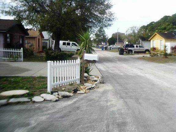 4th image of 9202 Balfern Ct