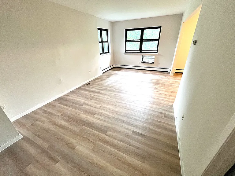 259 Webster Ave #C2 — Photo 2