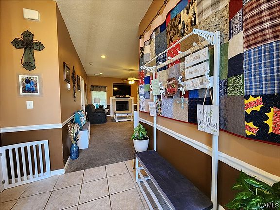 2nd image of 4304 23rd St