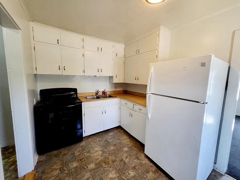 1205 S Lancaster St — Photo 10
