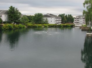1802 Waters Edge Dr, Newark, DE 19702