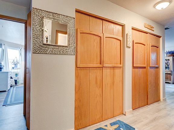 3rd image of 651 SE Bayshore Dr Unit A101