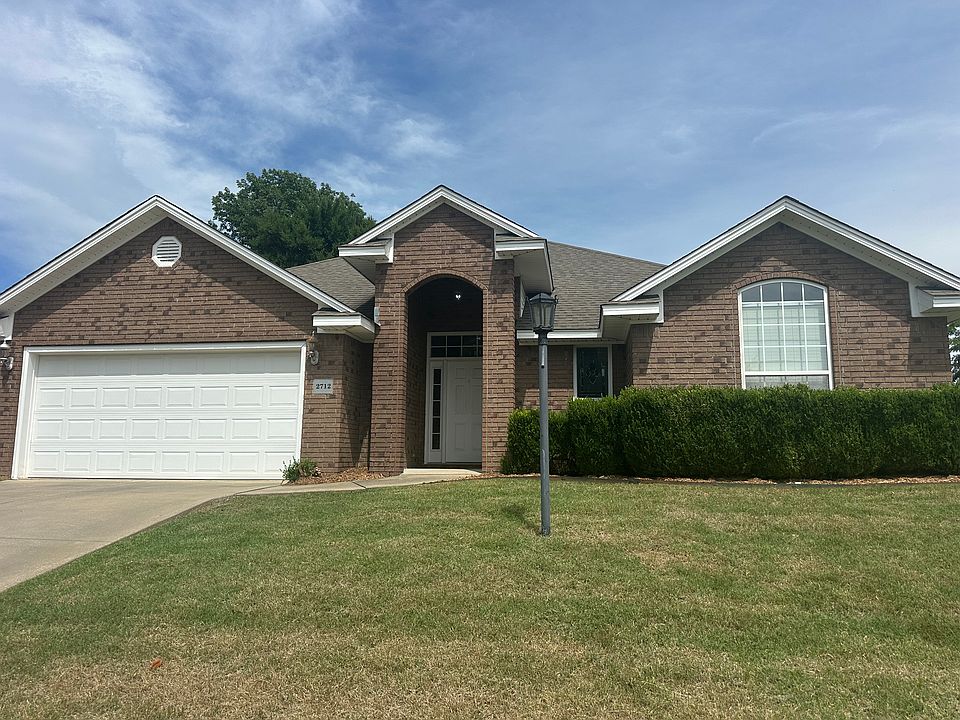 1st image of 2712 Quarry Dr
