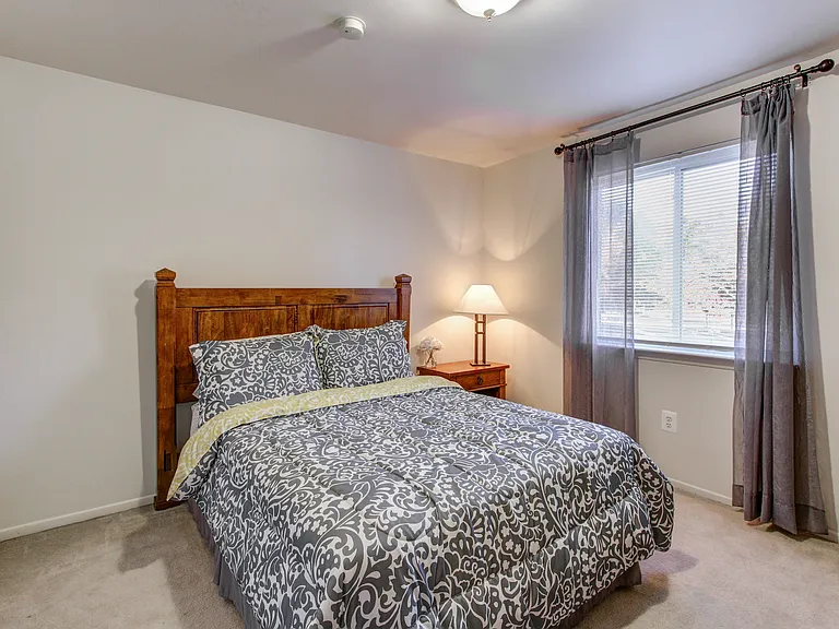 The Hamptons of Brownstown Apartments — Photo 9