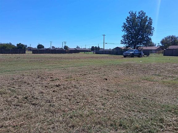 4th image of 716 SE 5th St Lot 99