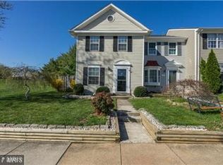 38 Dulany Ct, Sterling, VA 20165