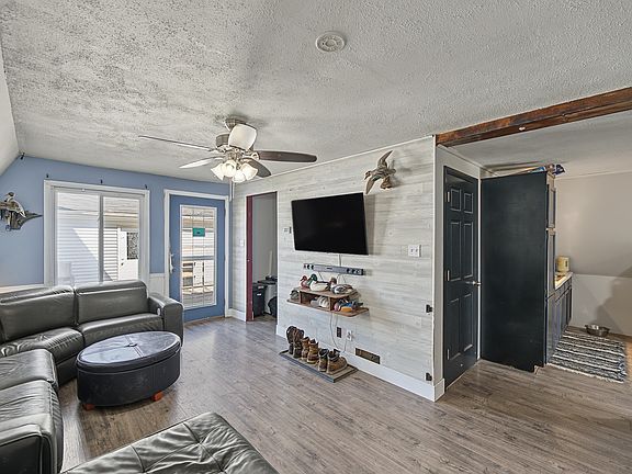 4th image of 3251 Valleyview Trl