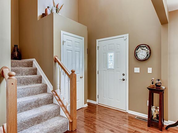 5th image of 1320 Reserve Dr