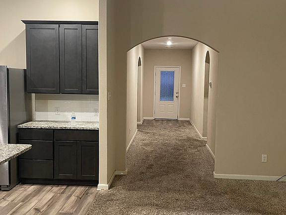 4th image of 1714 Sandalwood Way