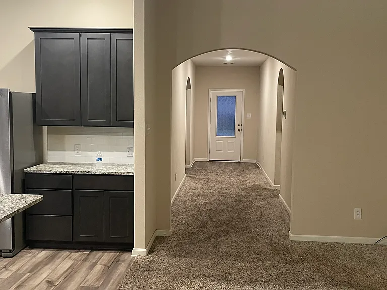 1714 Sandalwood Way — Photo 4