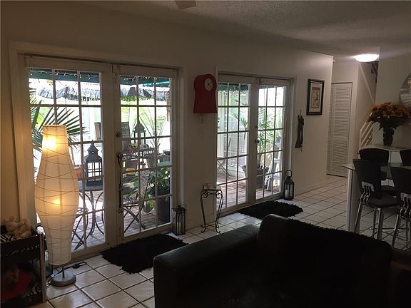 3rd image of 530 NW 98th Avenue #530