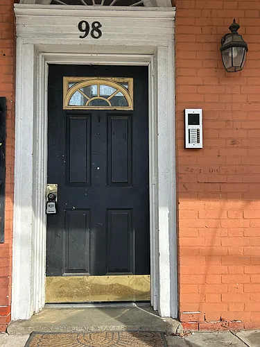 98 Hanover St #12 Photo 1