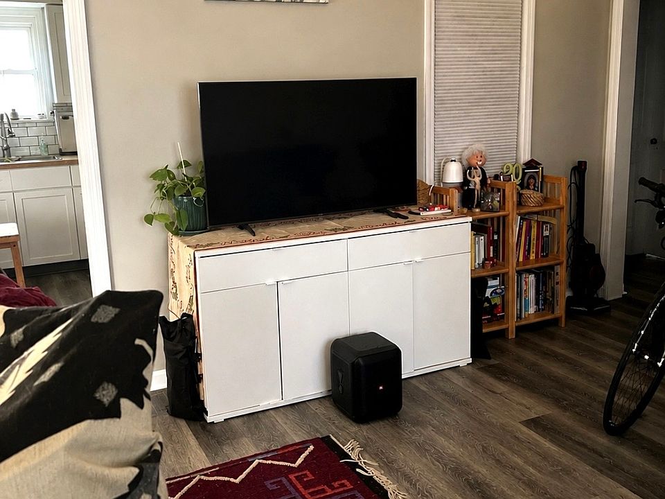 1st image of 5010 Rosslyn Ave