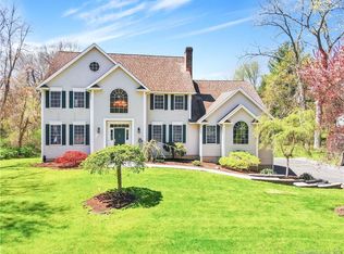 89 Lewis Rd, Trumbull, CT 06611