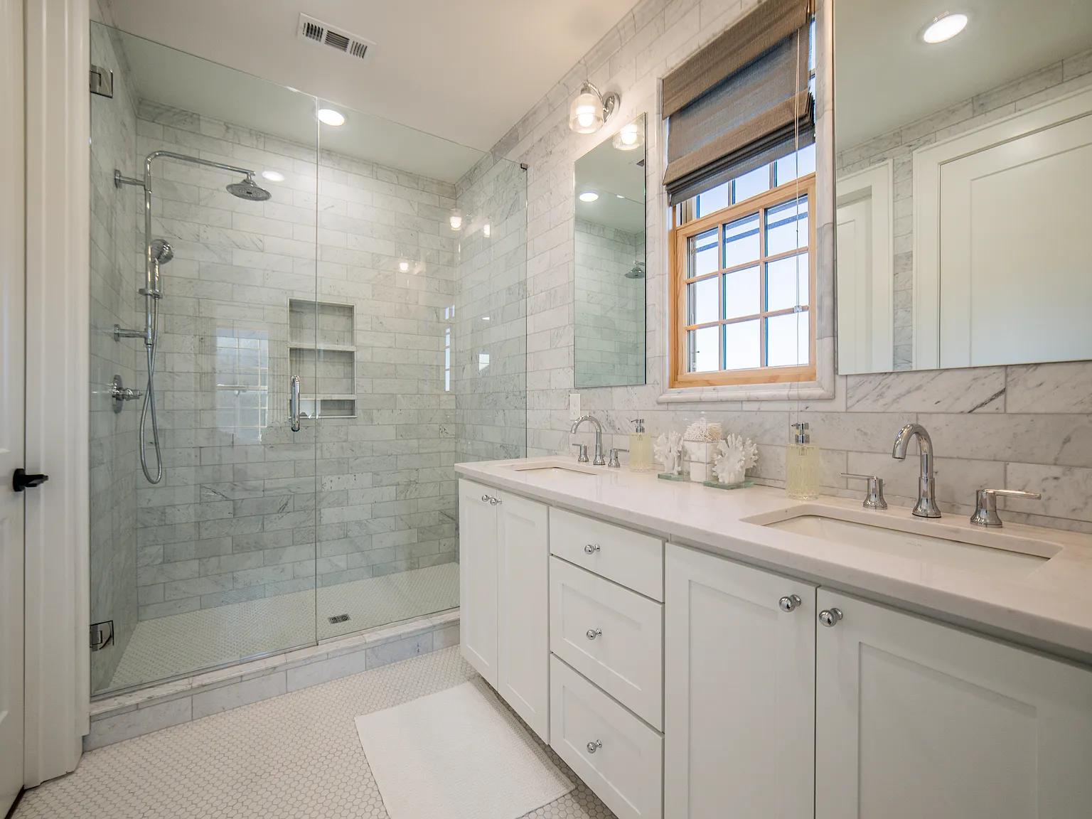 3 bed, 1854 sqft, $5,500 — Photo 3