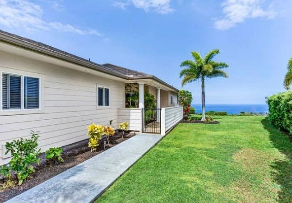 3rd image of 76-6404 Pualani St
