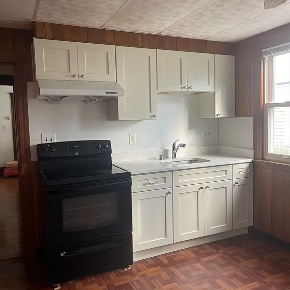 18 Indiana Ave #1 — Photo 2