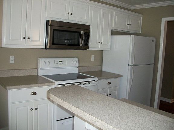 5th image of 1227 Carriage Dr