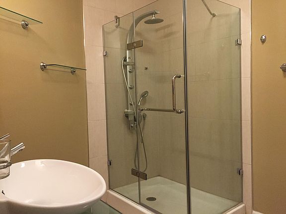 5th image of 1017 S 19th St #1