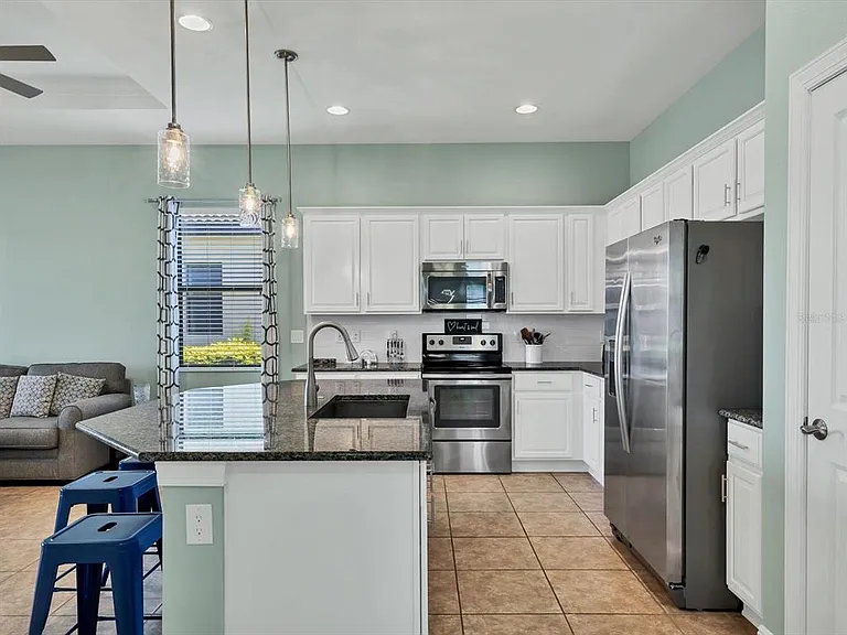 10424 Crooked Creek Dr — Photo 16