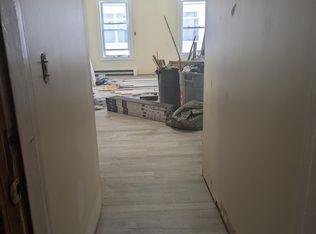 39 Riverside Ave APT 2, Sanford, ME 04073