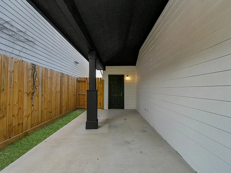 9006 Ledge St — Photo 21