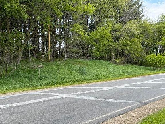2nd image of 18 Mile Rd