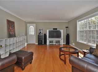 33 Rock Ridge Rd, Denville, NJ 07834