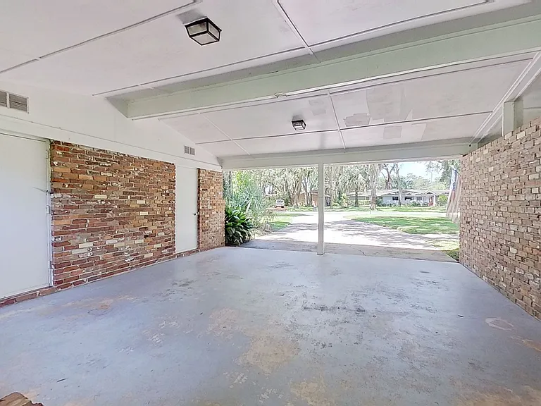 1301 Kings Rd — Photo 22