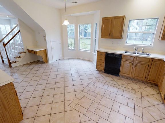 5th image of 5400 Berkers Ct E