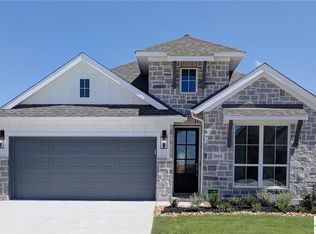 1924 Creekview, Seguin, TX 78155