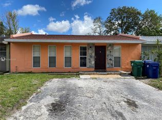 2855 NW 196th Ter, Miami Gardens, FL 33056