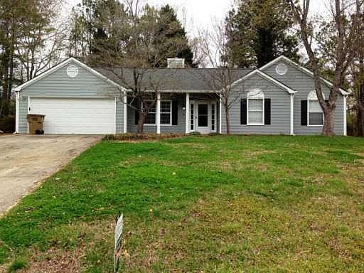 2nd image of 600 Bluff Dr