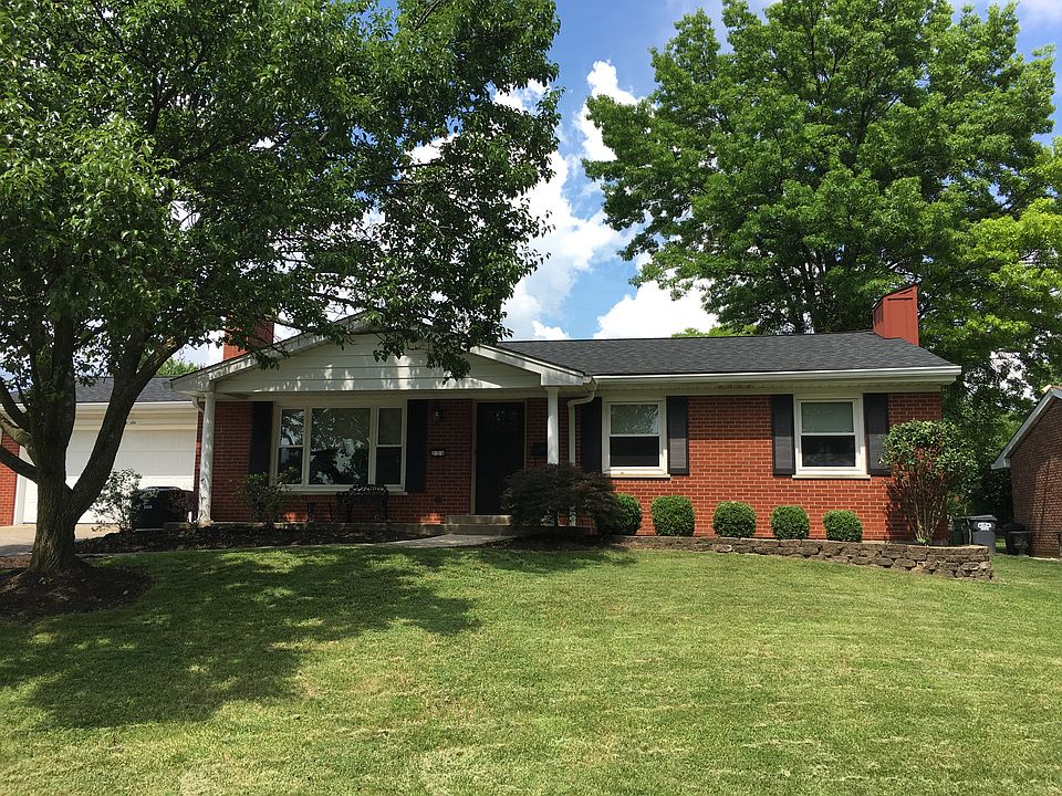 1st image of 236 Applewood Dr