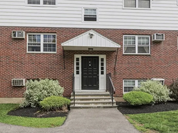 6 Venice St APT C2, Danvers, MA 01923