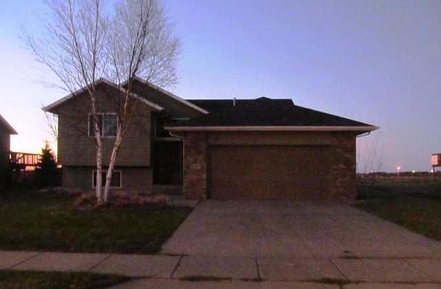 1st image of 2101 E 63rd St