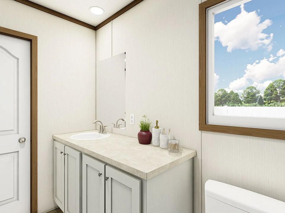 1st image of 6230 N Gillette Ave #3B-2Ba-1056Sqft