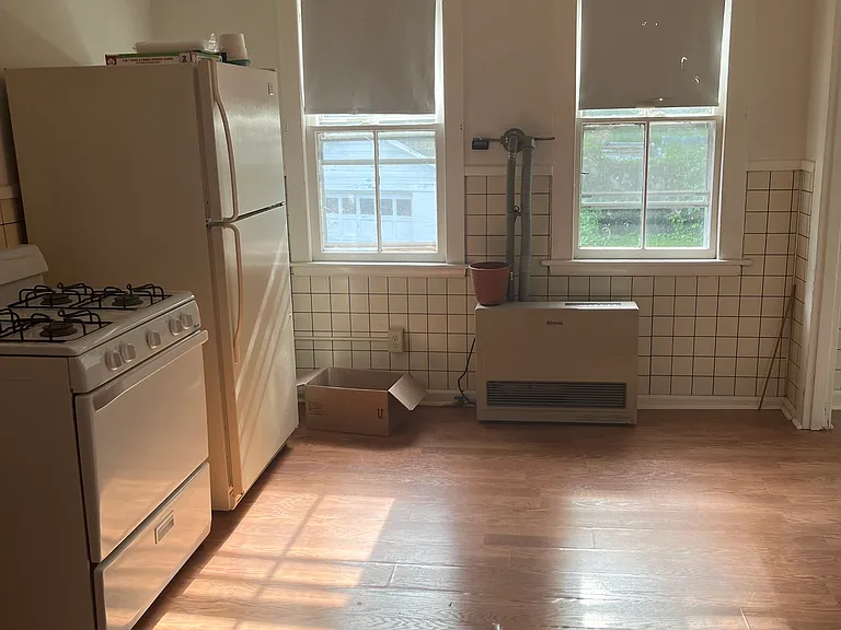 516 S Main St #516 — Photo 5